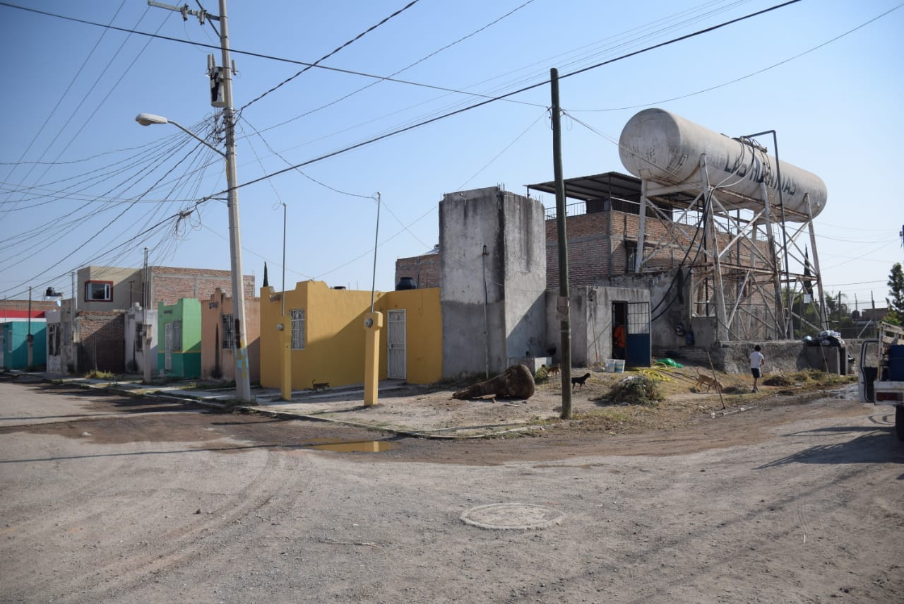 Se compromete Gobierno Municipal a solucionar problema de agua en las Huertitas