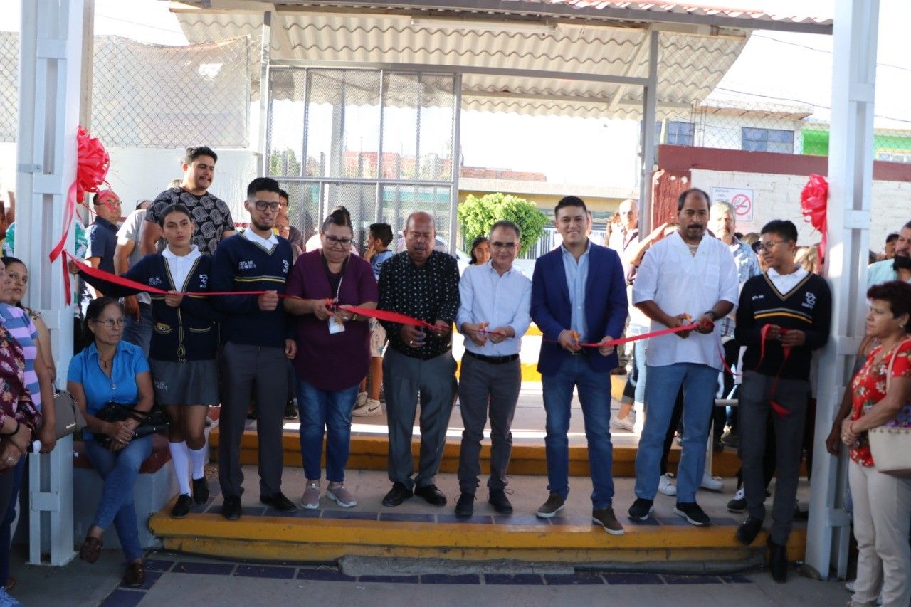 Inaugura Tecutli Gómez domo en CBTis 262