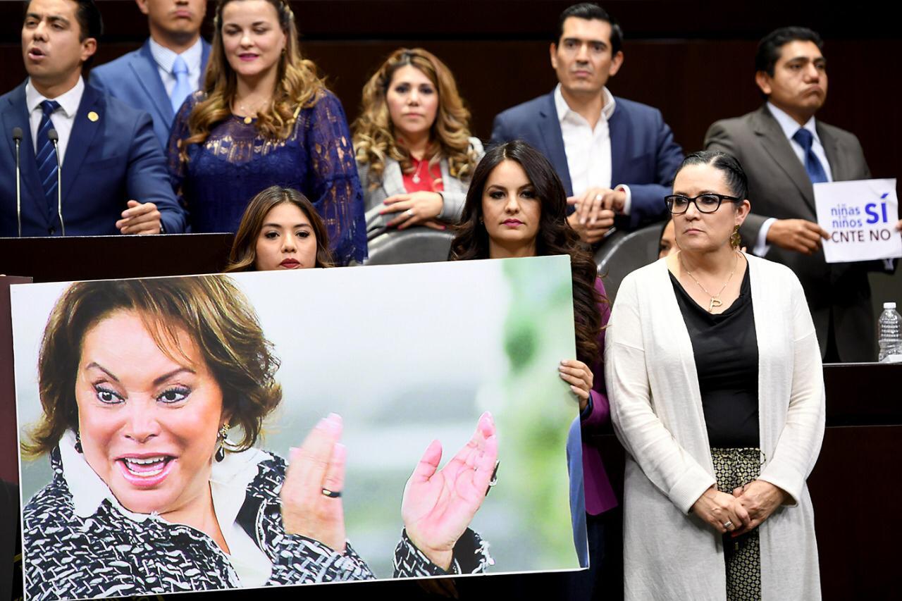 Persiste la venta de plazas en la reforma educativa: Martha Romo