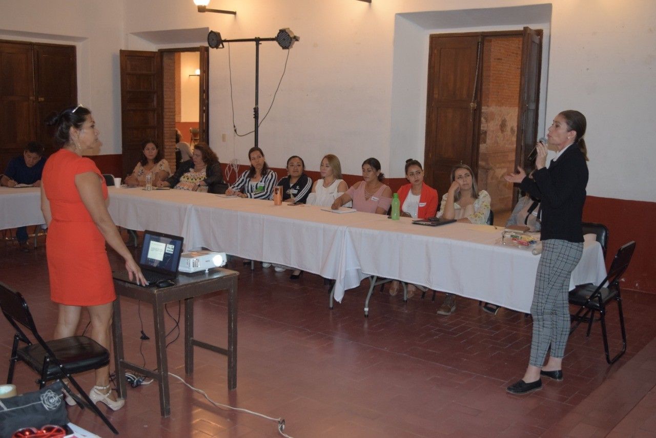 Capacitan a miembros de Prevención Social de la Violencia y la Delincuencia