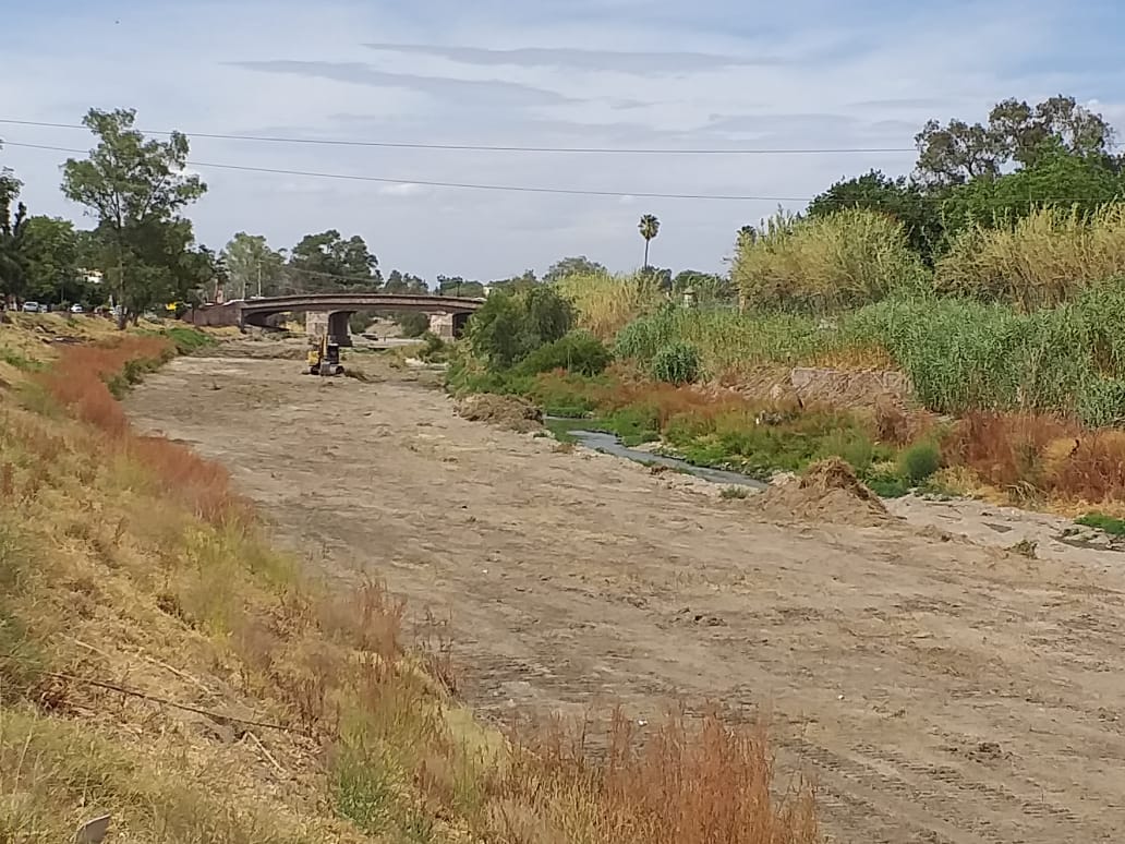 Avanza saneamiento del Río Lagos