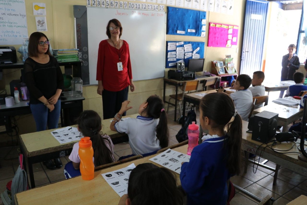 Imparten talleres psicoeducativos a niños de primaria