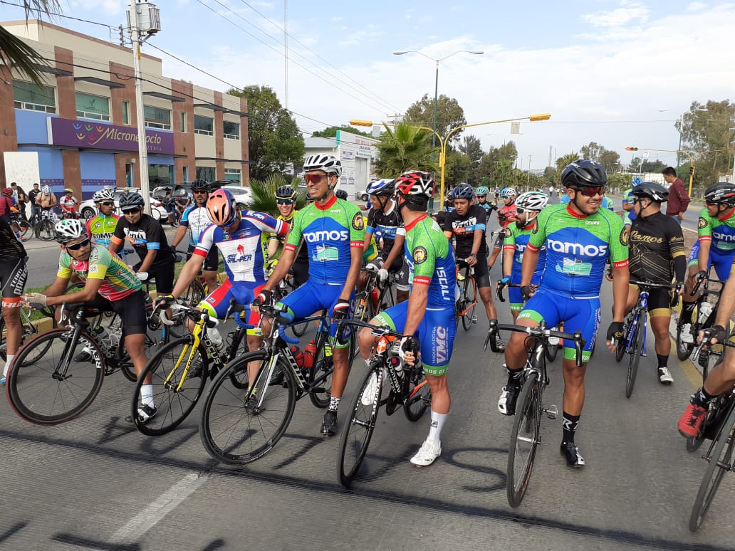 Conmemoran Día del Padre con carrera ciclista