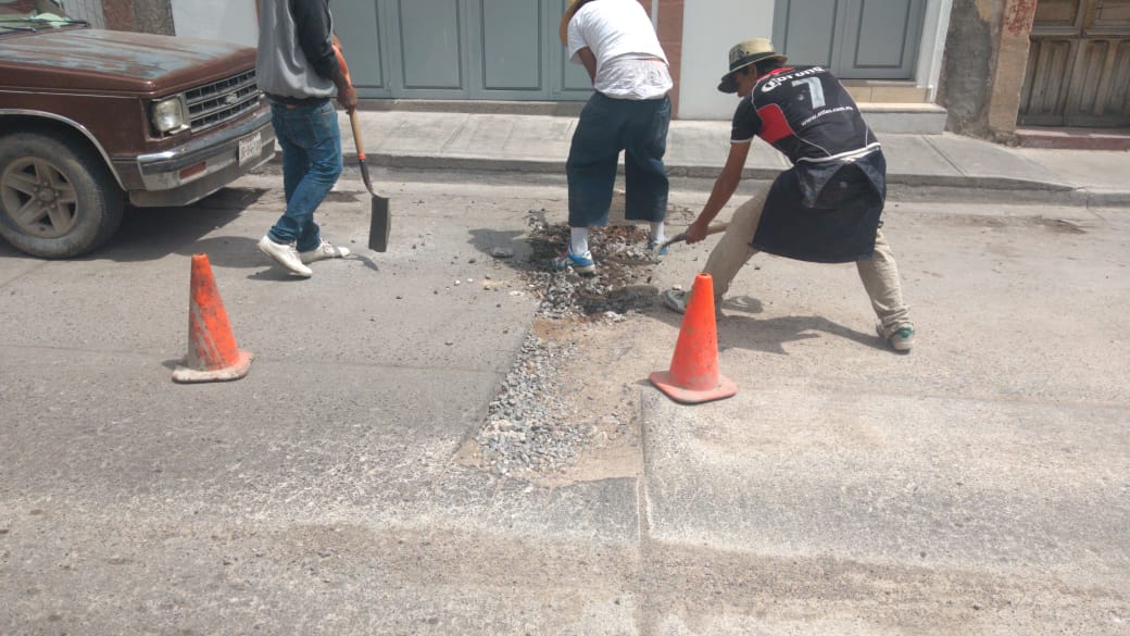 Reanuda municipio labores de bacheo
