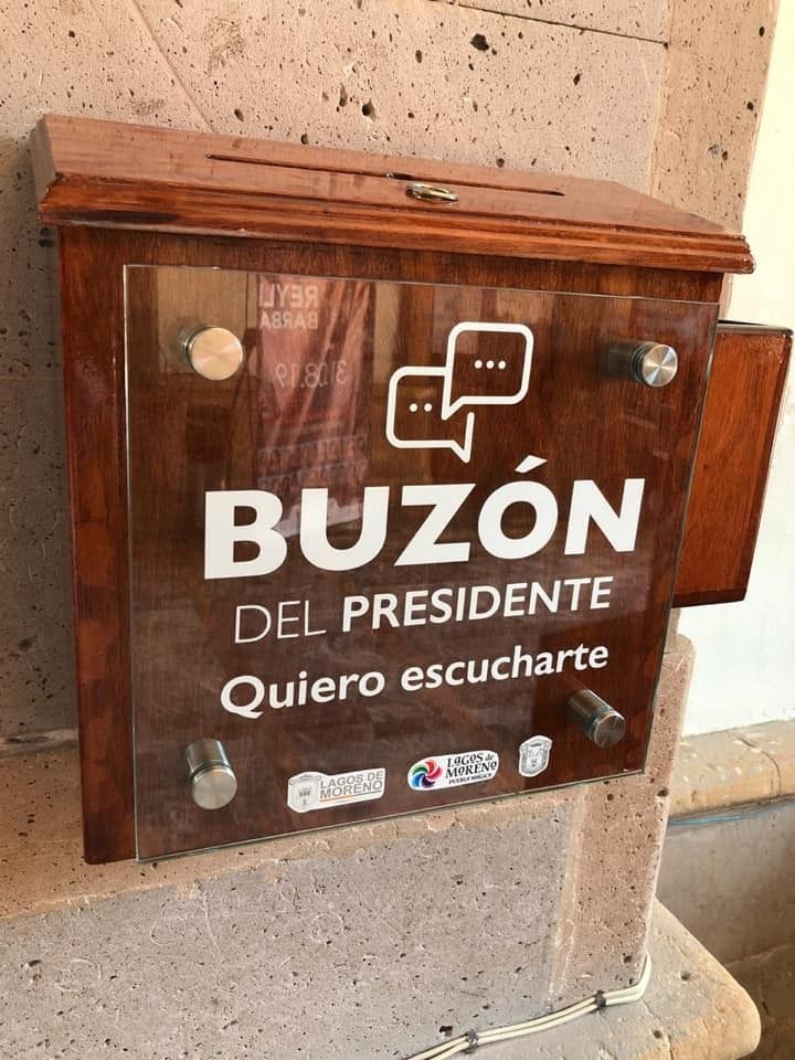 Implementa Tecutli Gómez «Buzón del Presidente»