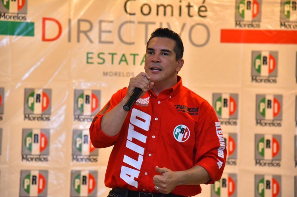 Priistas laguenses participan en elección de dirigencia nacional