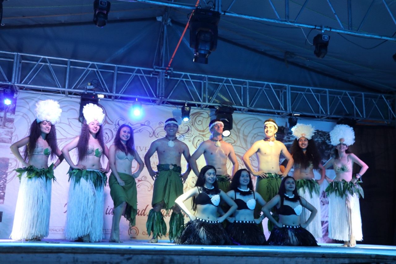 Presentan grupo de ballet clásico y danza polinesia