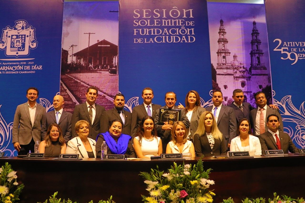 Reconocen a Lorenzo Hernández con la Presea Encarnación 2019