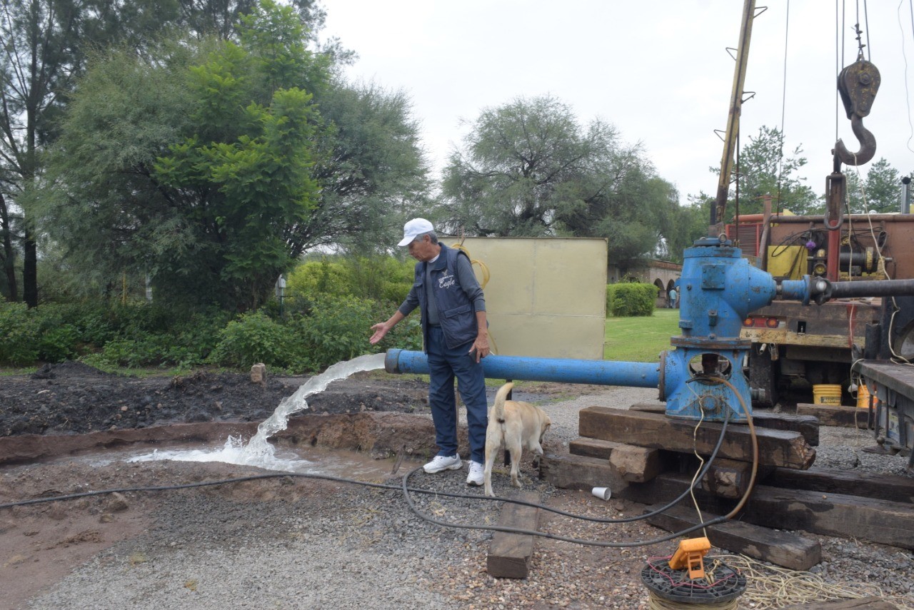 Mejorarán suministro de agua potable en Cañada de Ricos con el equipamiento de su pozo