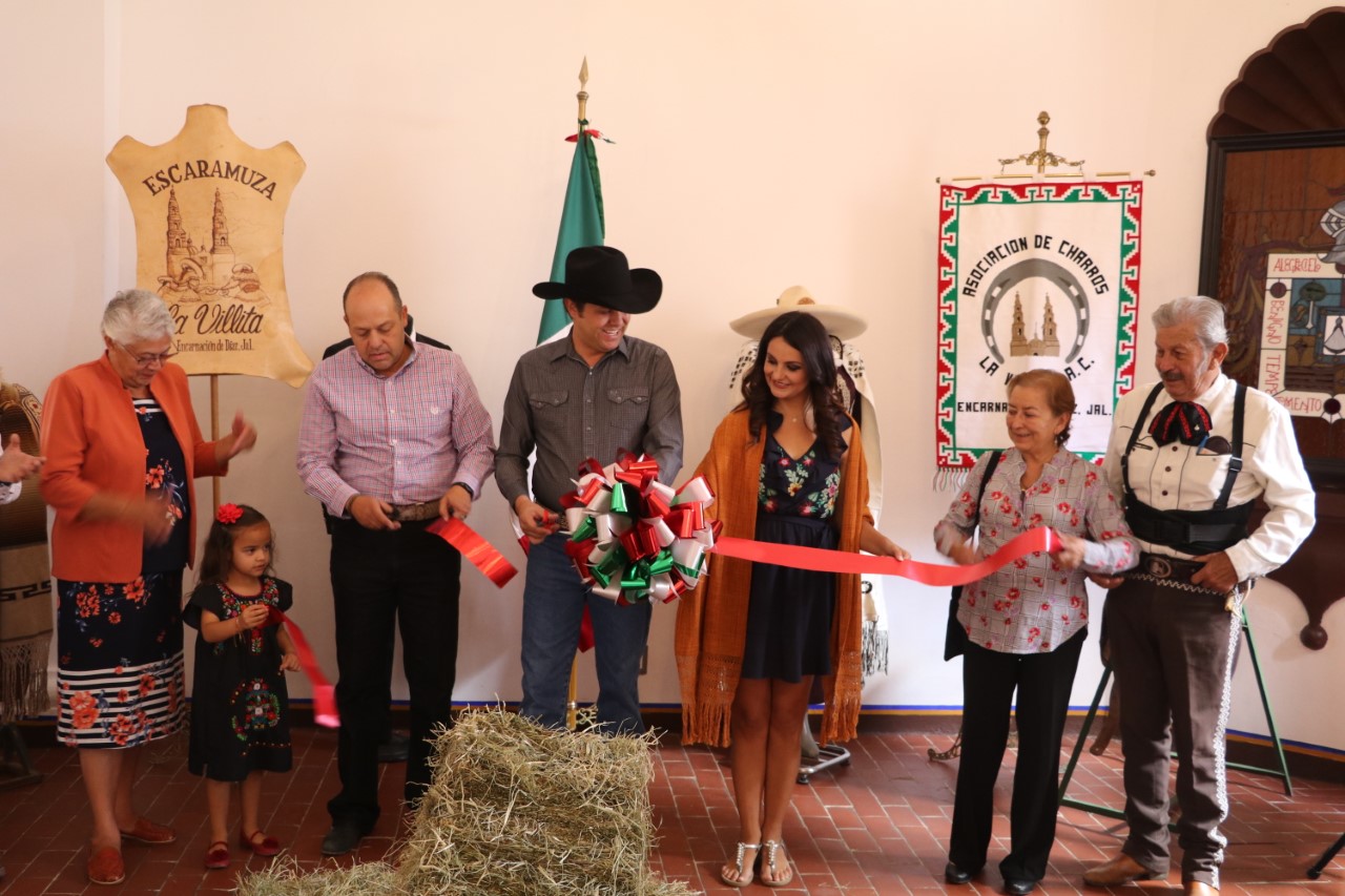 Inauguran exposición de Charrería en Casa de la Cultura