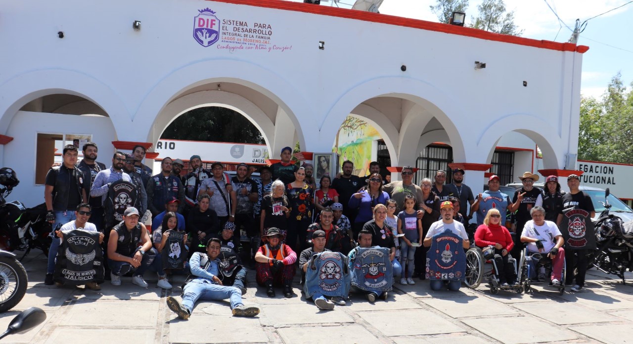 Reciben en DIF Municipal la caravana «Rodada sin límites»