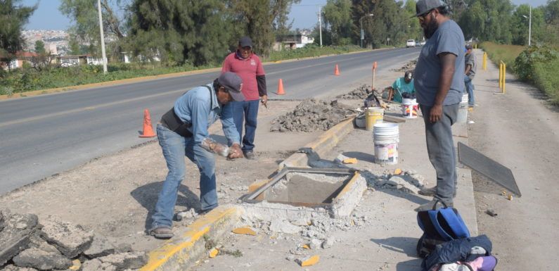 Bachean carretera salida a Unión de San Antonio
