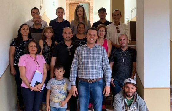 Conforman asociación protectora de animales en Encarnación de Díaz