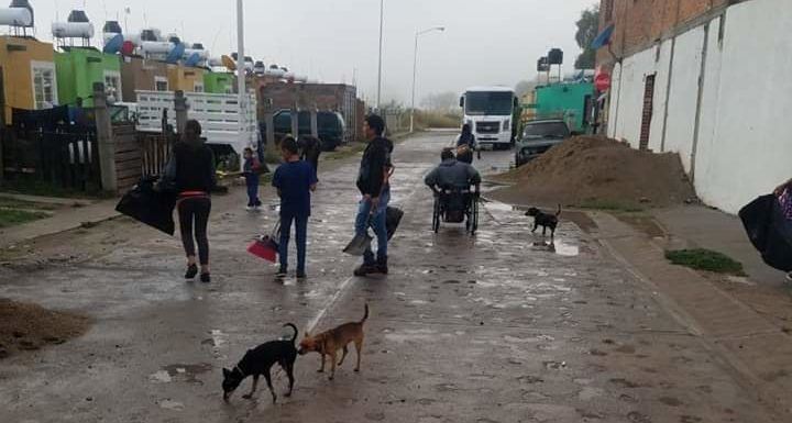 Realizan campaña de limpieza en «Villas del Sol 2»