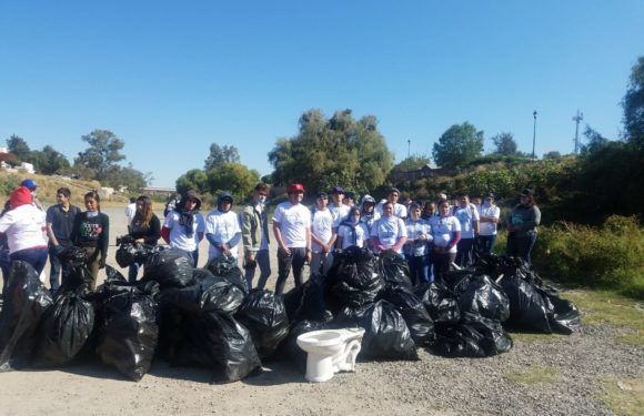 Intensifica Ecología las labores de limpieza en el Río Lagos