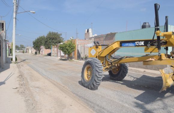 Rehabilitan calle Valle de Atemajac en las Huertitas