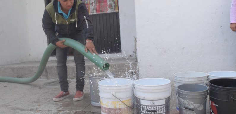 Solucionan desabasto de agua potable en Cuesta Blanca con envío de pipas