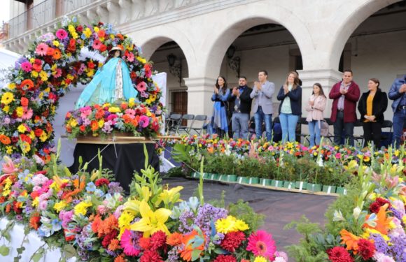 Con emotivo desfile fue inaugurada la Feria de la Encarnación 2020
