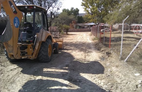 Rehabilitan los caminos de Buenavista y Paso de la Mesa
