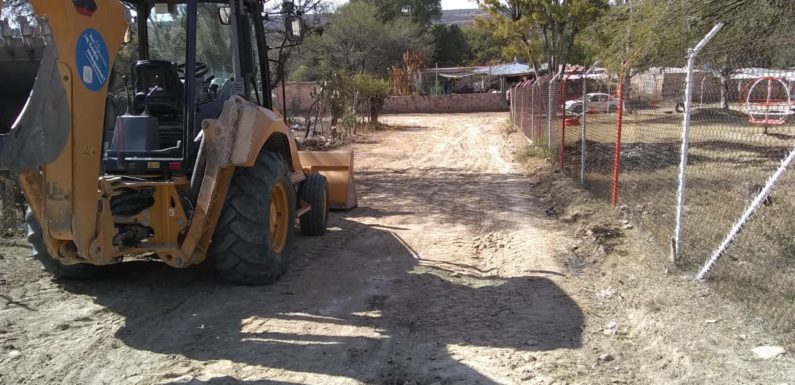 Rehabilitan los caminos de Buenavista y Paso de la Mesa