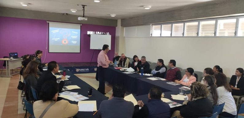 Capacitan a prestadores de servicios turísticos