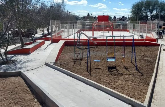 Avanzan los trabajos de los Multideportivos de Paseos del Sol y Hacienda Jacales