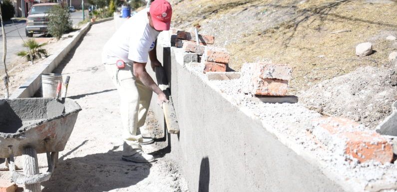 Avanzan los trabajos de construcción en el multideportivo de Hacienda Jacales