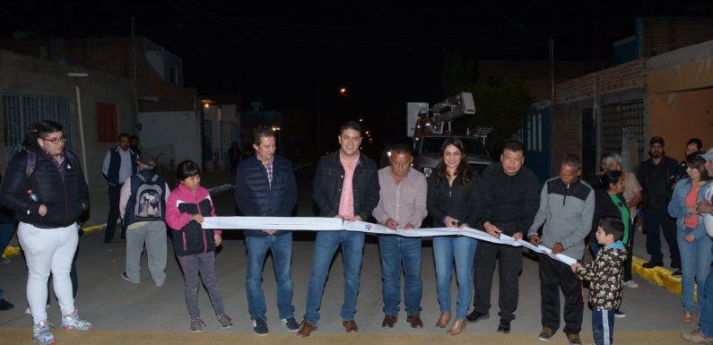 Inaugura Tecutli Gómez asfaltado en tres vialidades de Cristeros