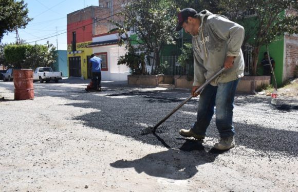 Continua la rehabilitación de las calles de Paseos de la Montaña