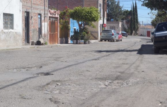 Rehabilitan asfaltos e instalaciones hidrosanitarias en San Miguel