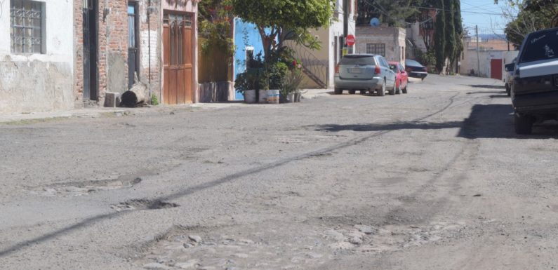 Rehabilitan asfaltos e instalaciones hidrosanitarias en San Miguel