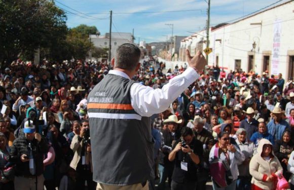 Entrega Marco Jasso apoyos a 2 mil 500 familias ojuelenses