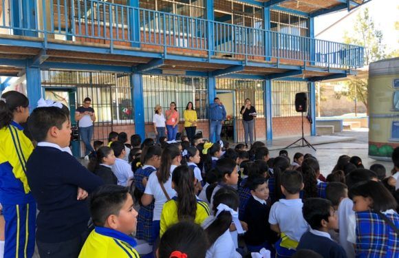 Con gran éxito presenta DIF Lagos la obra «Juguemos a Comer Bien»