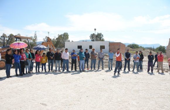 Arranca construcción de multideportivo en San Miguel de Cuarenta