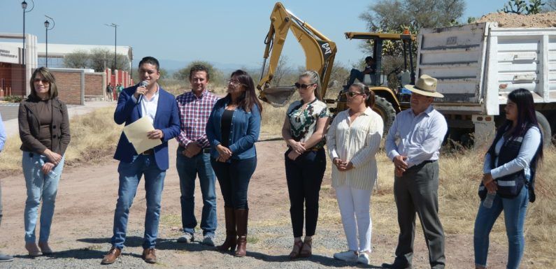 Construye municipio vialidad de ingreso a nueva Preparatoria Regional