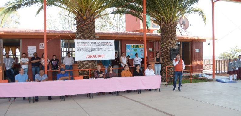 Inaugura Tecutli Gómez obra en secundaria de San Antonio Buenavista