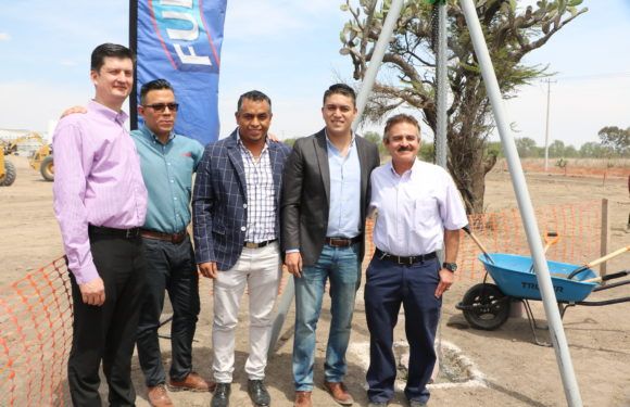 Coloca Alcalde primera piedra de un centro regional de distribución de alimentos