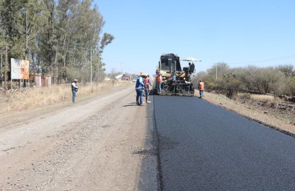 Reanudan trabajos en carretera Lagos – Unión