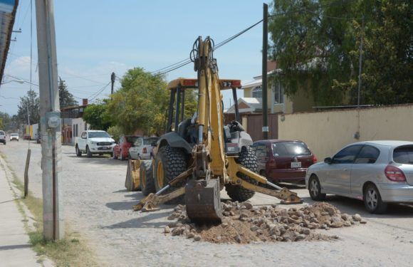 Rehabilitan calle Río Hondo en Las Ceibas