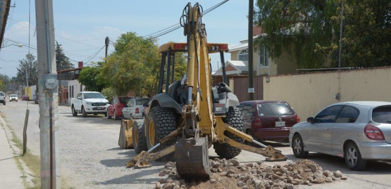 Rehabilitan calle Río Hondo en Las Ceibas