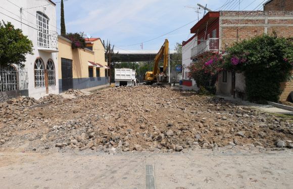 Arrancan trabajos de construcción de la calle Privada Juan de Dios Moreno