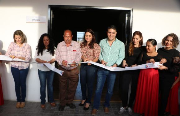 Inaugura Alcalde un nuevo salón en Casa de la Cultura de Cristeros