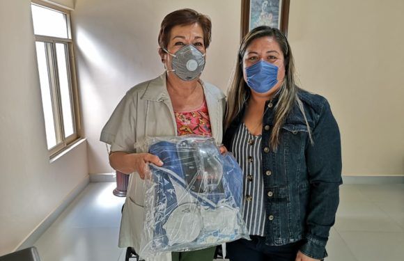 Entregan equipo de protección a médicos municipales