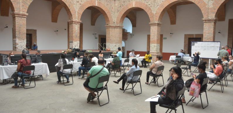 Orientan a comerciantes sobre el proceso para reapertura de sus negocios