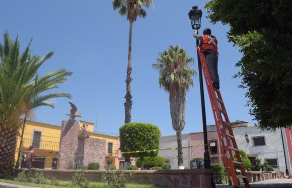 Mejoran alumbrado público en Centro Histórico y Malecón