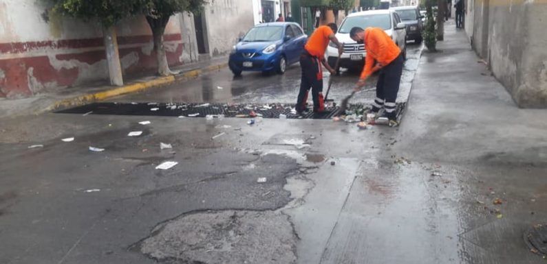 Pide Protección Civil no tirar basura en la calle ya que puede tapar coladeras
