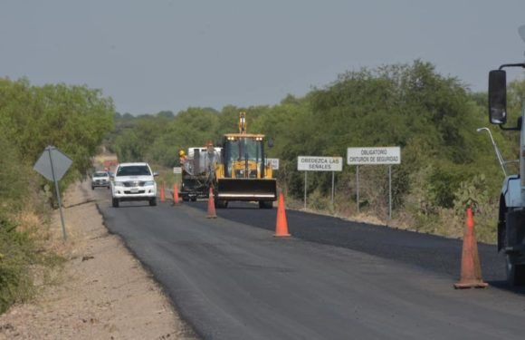 Continúa la reconstrucción de la carretera a El Puesto