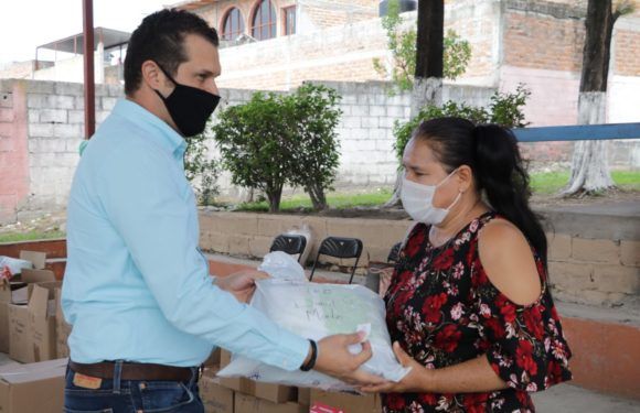 Termina la primera etapa de la entrega de mochilas con útiles y uniformes