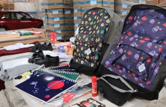 Dan a conocer la dinámica para la entrega de mochilas con útiles y uniformes