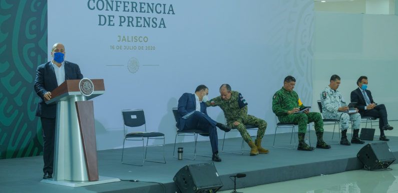 Alfaro pide revisión del pacto fiscal, AMLO promete analizarlo